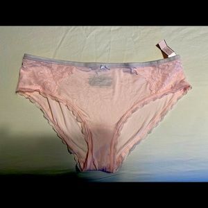 Victoria’s Secret Hiphugger Large